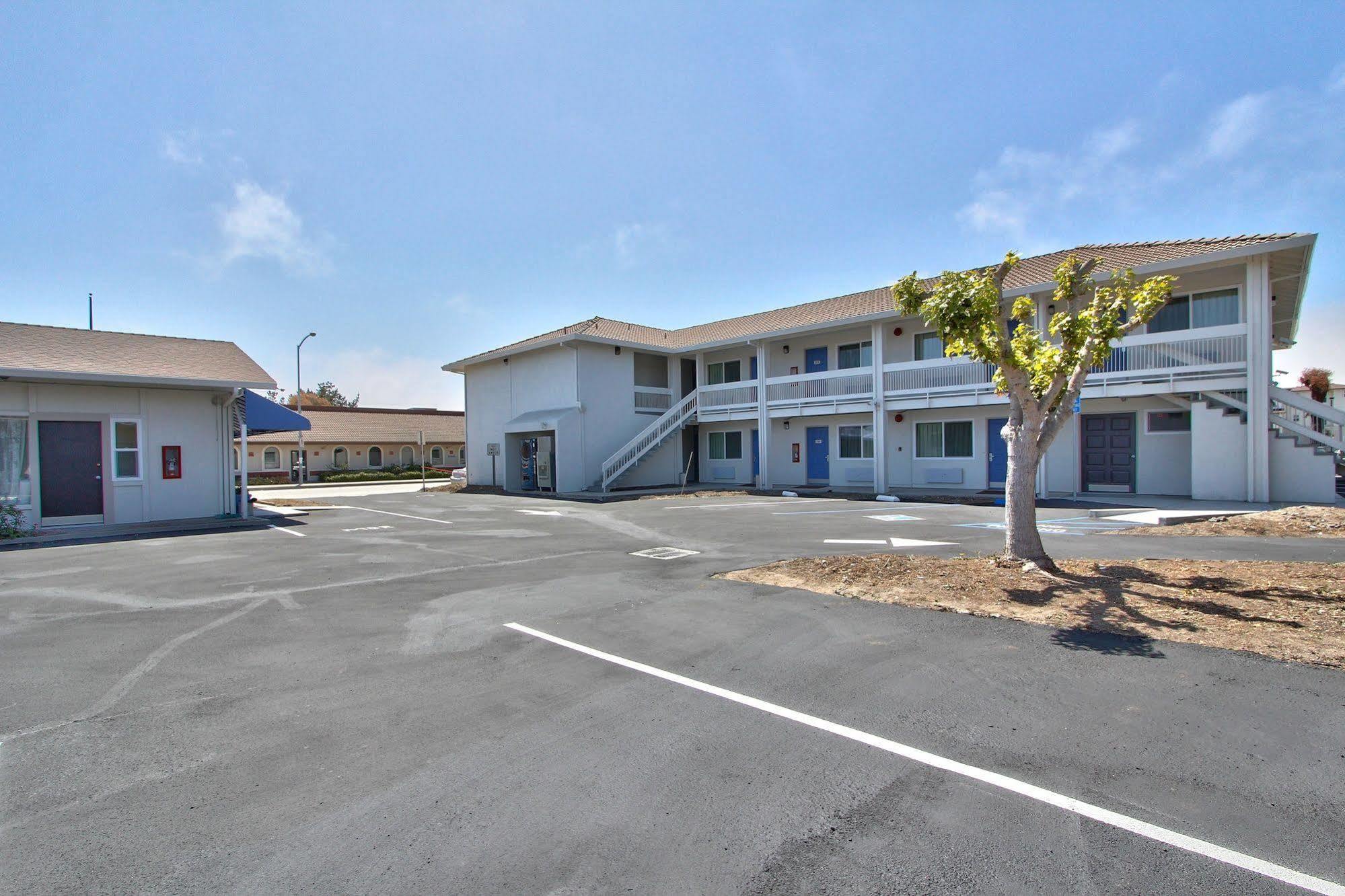 Coastal Valley Inn - Monterey Castroville Bagian luar foto